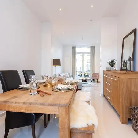 Huswell - Stylish Duplex In Town House Ostend